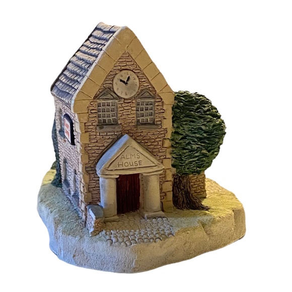 Vintage Naturecraft Figurine Alms House #5 by Peter Tomlins 1985 - Picture 3 of 9